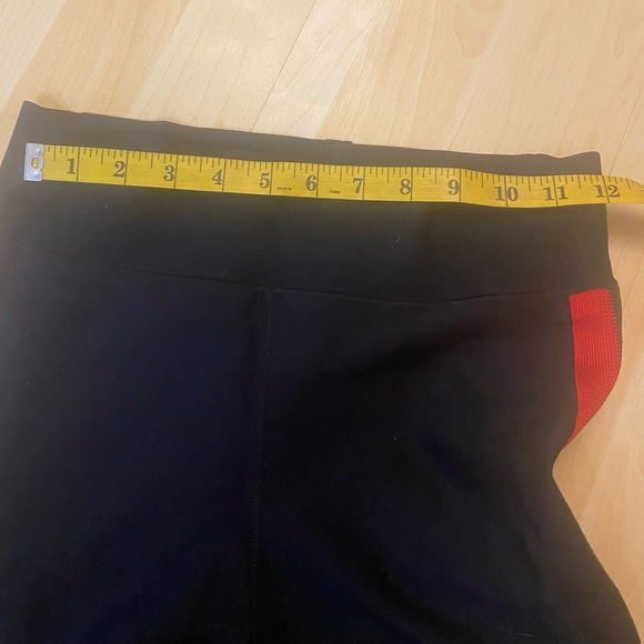 Ultracor Collegiate Legging in Nero & Rouge - Picture 4 of 8